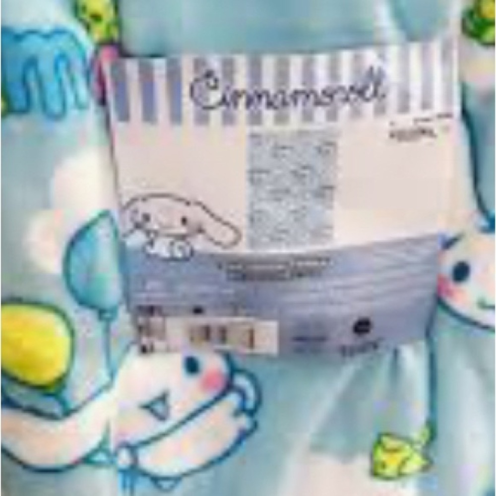 HELLO KITTY & Friends Floaty Cinnamoroll Silk Touch Throw Blanket 50x70 NWT